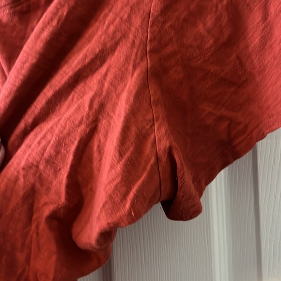 Women’s Top - Picture 3 of 4